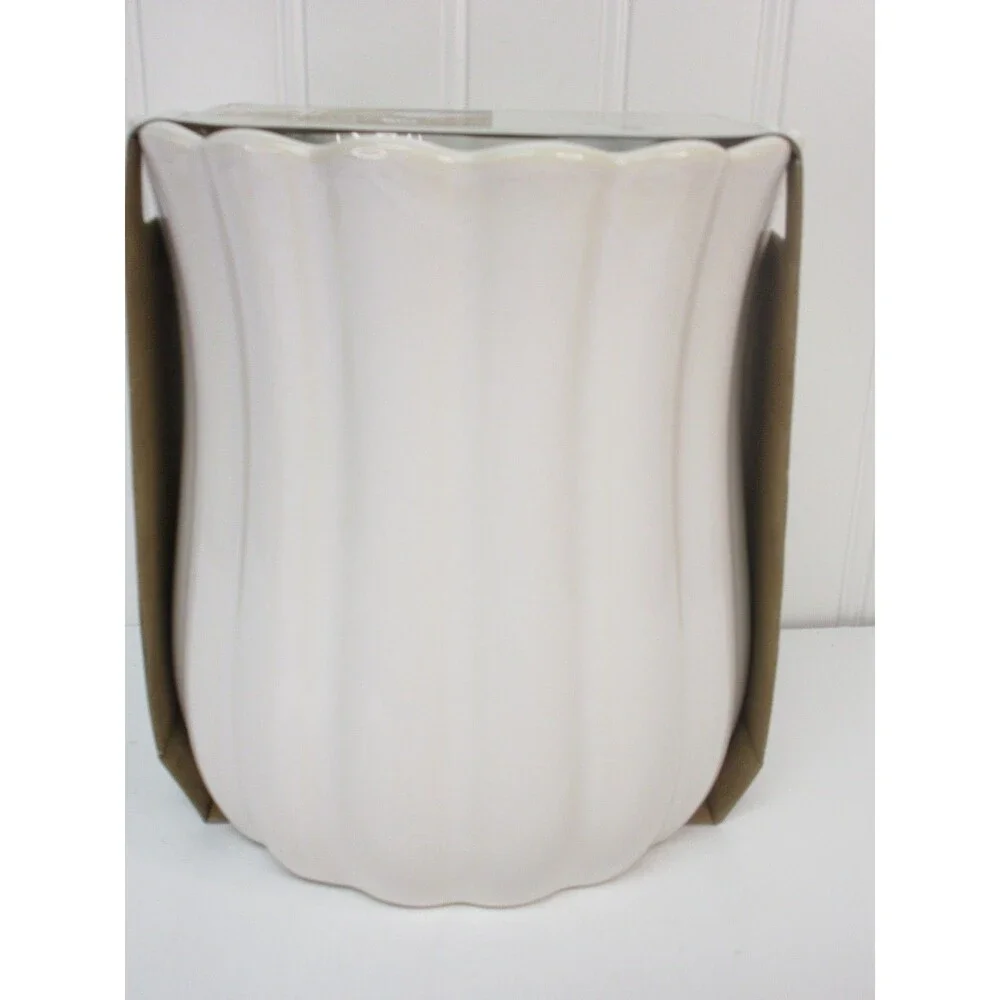 Pioneer Woman Colette Stoneware Utensil Holder White Scalloped Farmhouse Crock